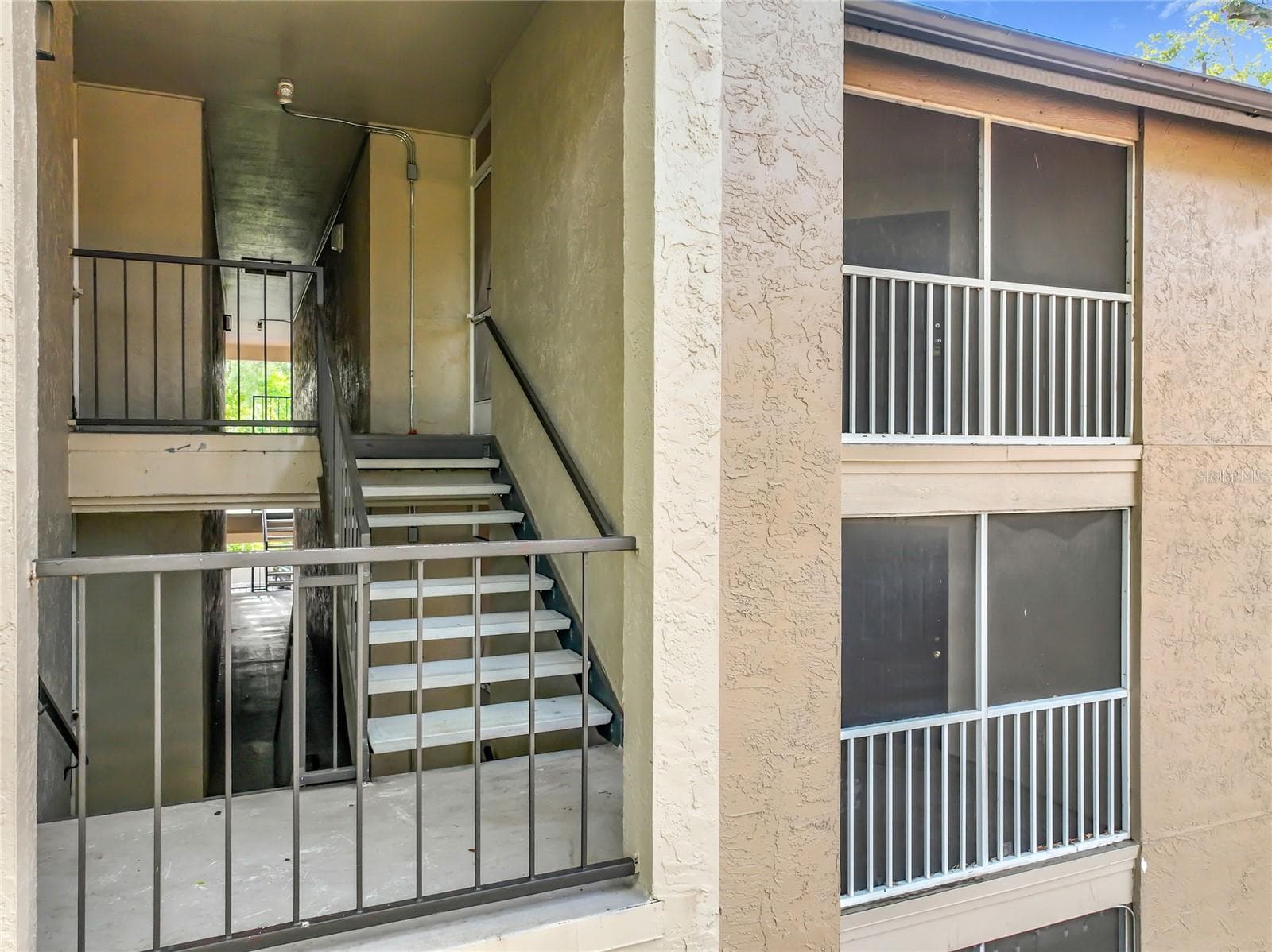 615 DORY LANE — photo 4 of 42