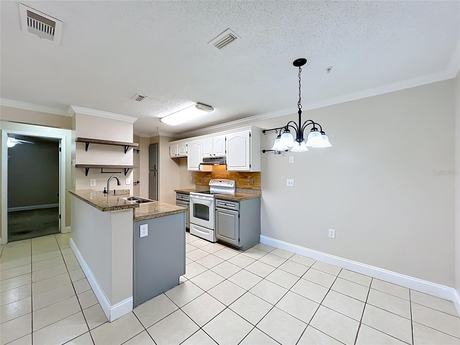 615 DORY LANE — photo 14 of 42