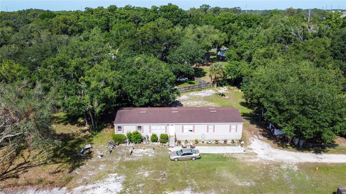 6590 OSCEOLA POLK LINE ROAD — photo 8 of 34