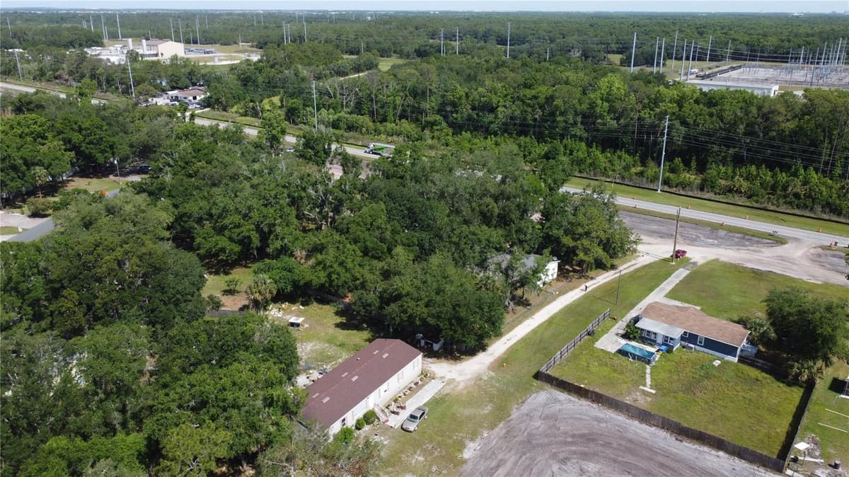 6590 OSCEOLA POLK LINE ROAD — photo 10 of 34