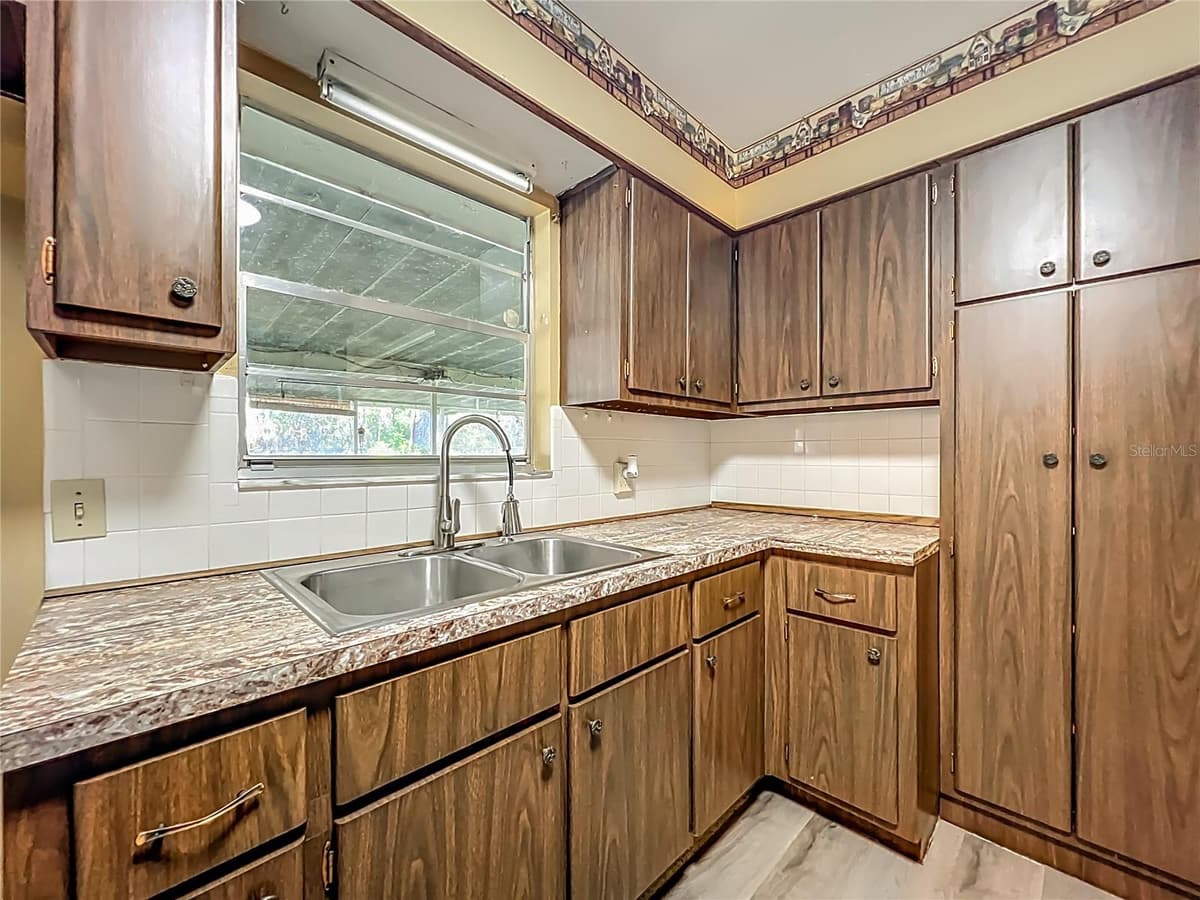 7802 MIZELL STREET — photo 74 of 87