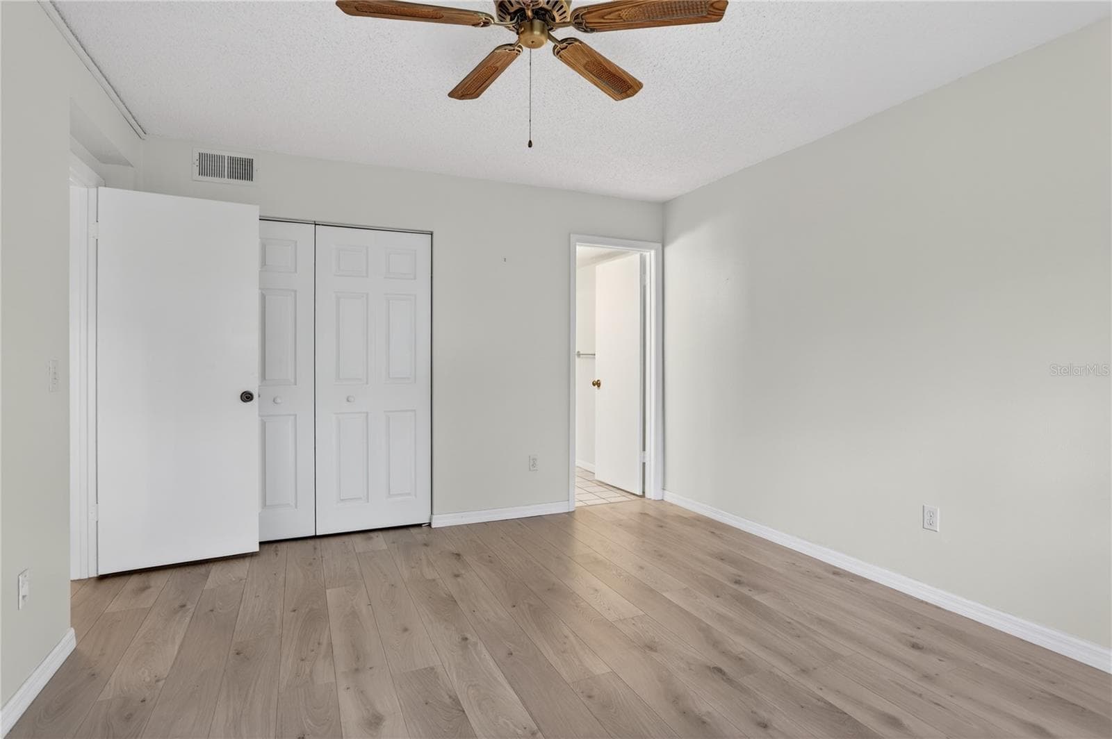 1370 HEATHER RIDGE BOULEVARD — photo 13 of 27