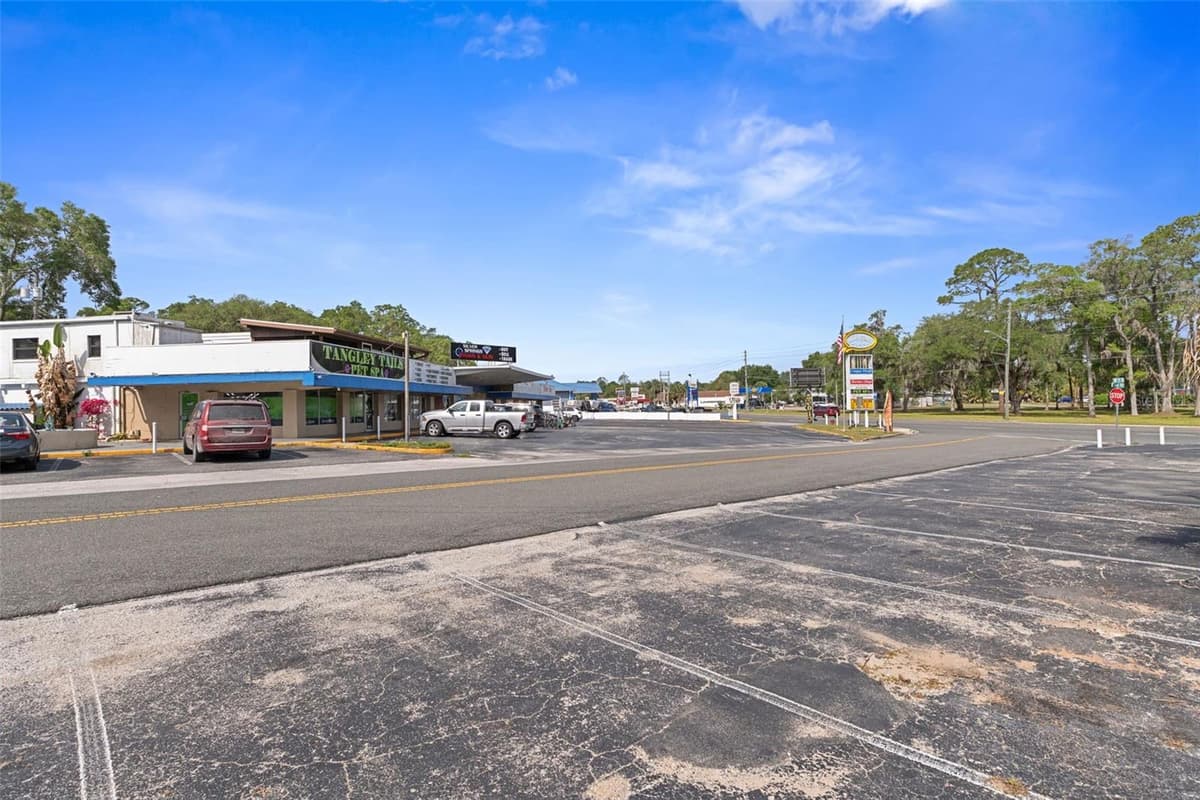 5300 SILVER SPRINGS BOULEVARD — photo 37 of 38