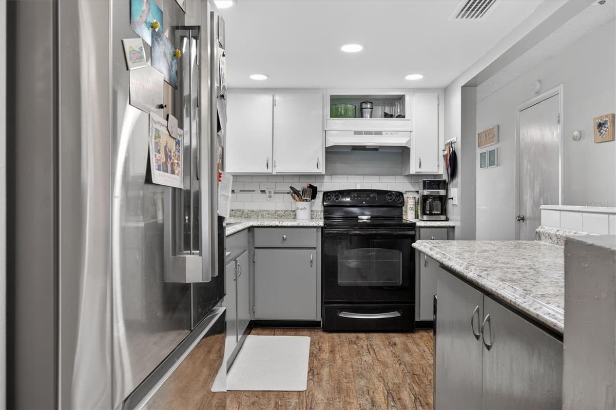 5500 OCEAN SHORE BOULEVARD — photo 13 of 52