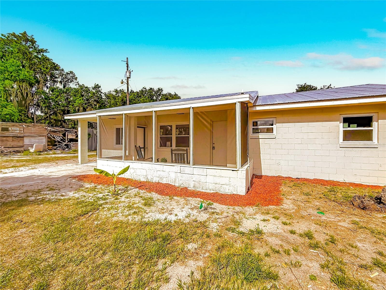 38611 MARSHALL STREET — photo 37 of 43