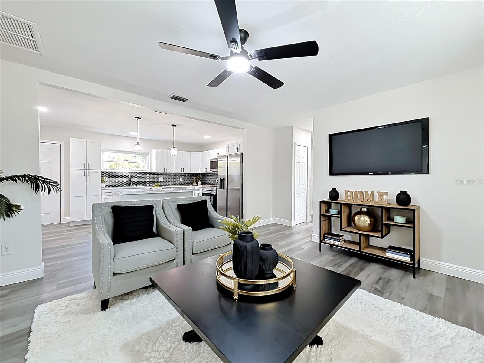 38611 MARSHALL STREET — photo 5 of 43