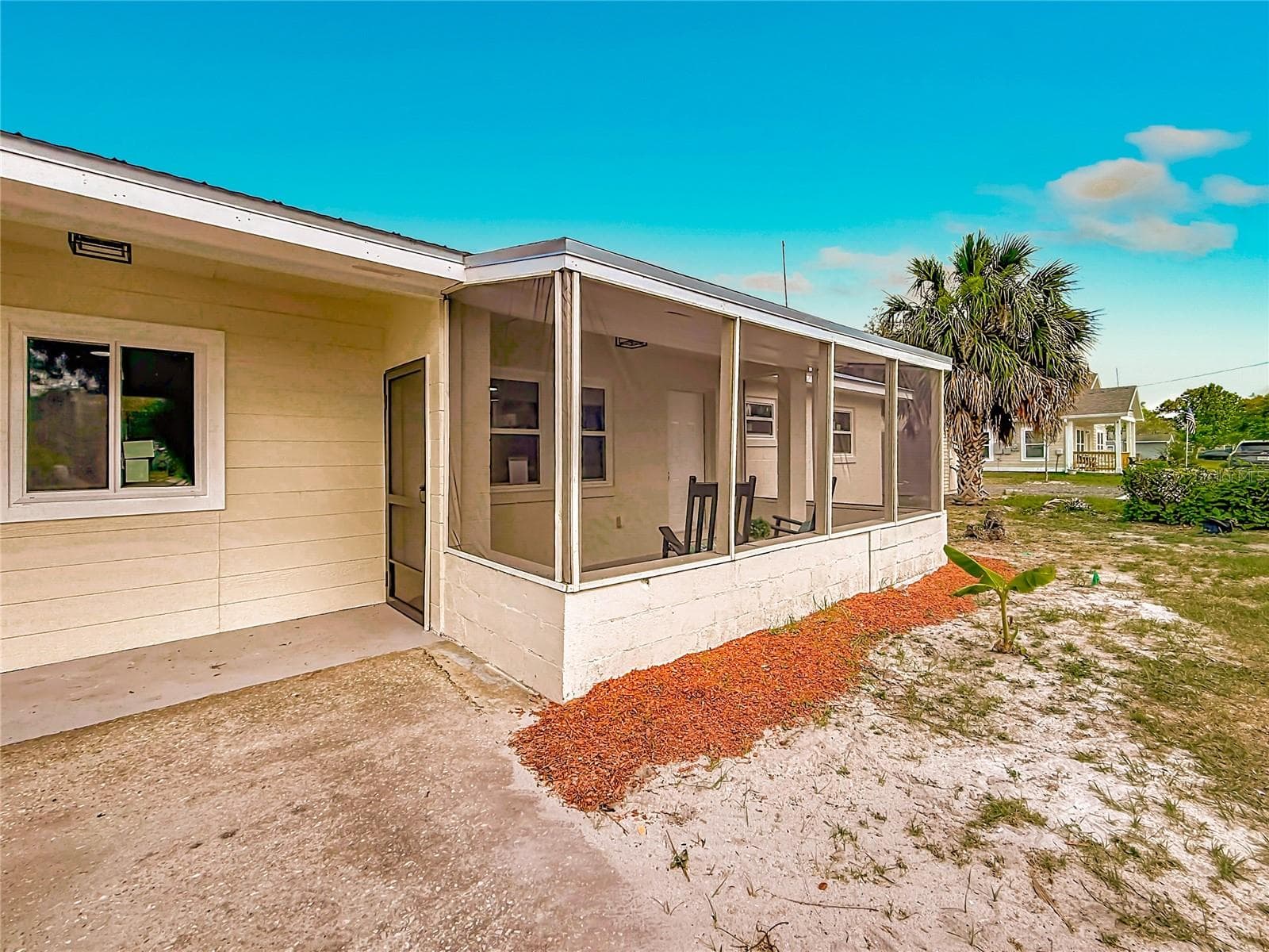 38611 MARSHALL STREET — photo 33 of 43