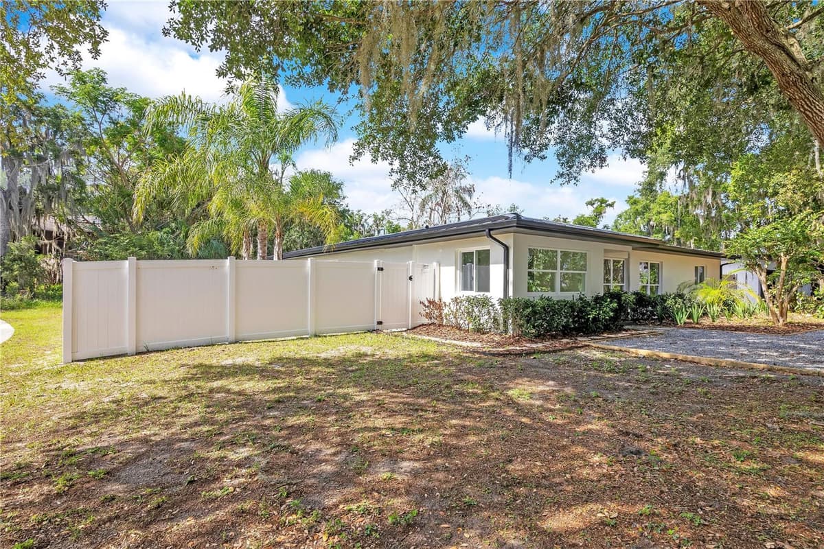3212 INDIAN DRIVE — photo 41 of 50