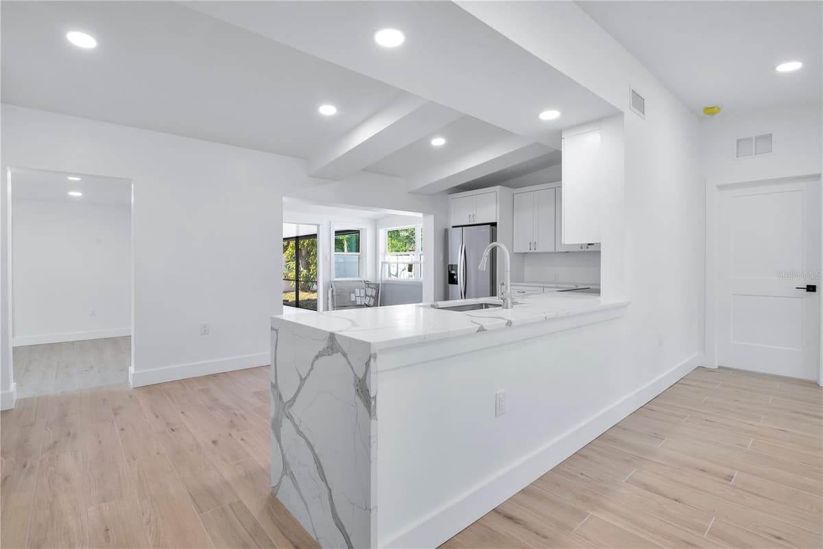 3212 INDIAN DRIVE — photo 9 of 50