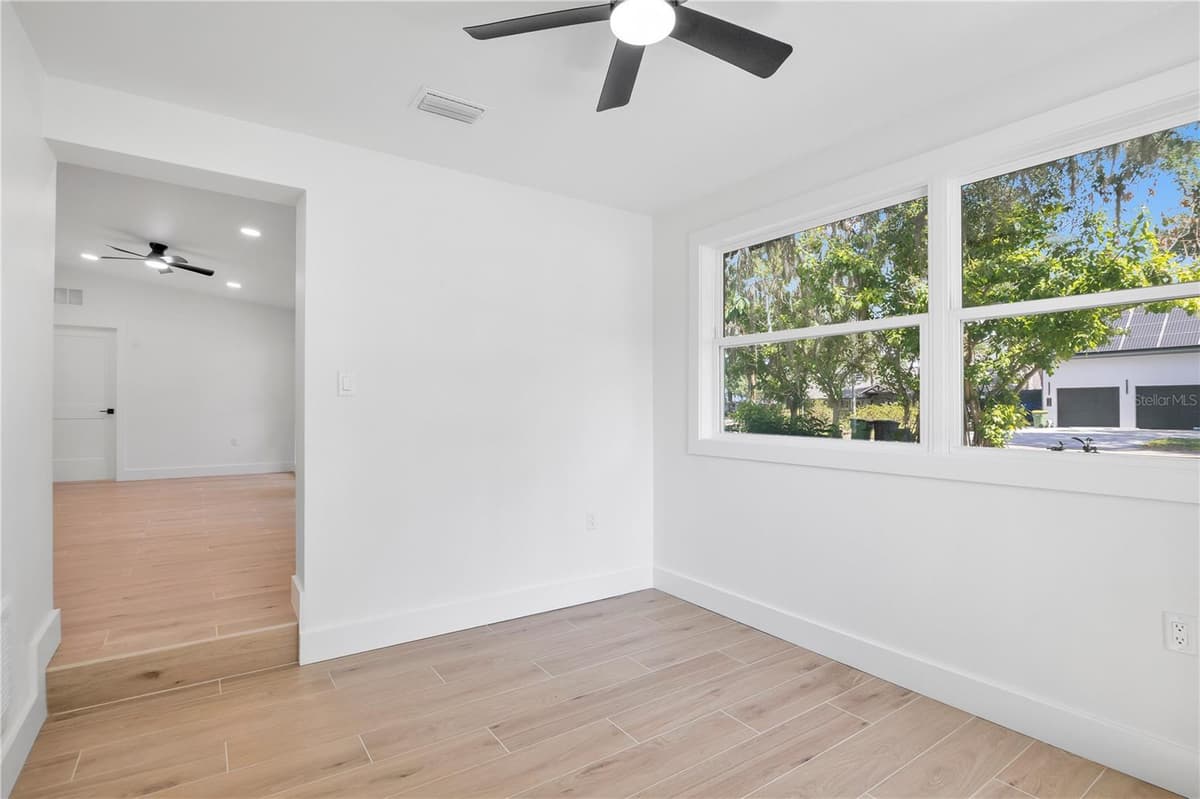 3212 INDIAN DRIVE — photo 5 of 50