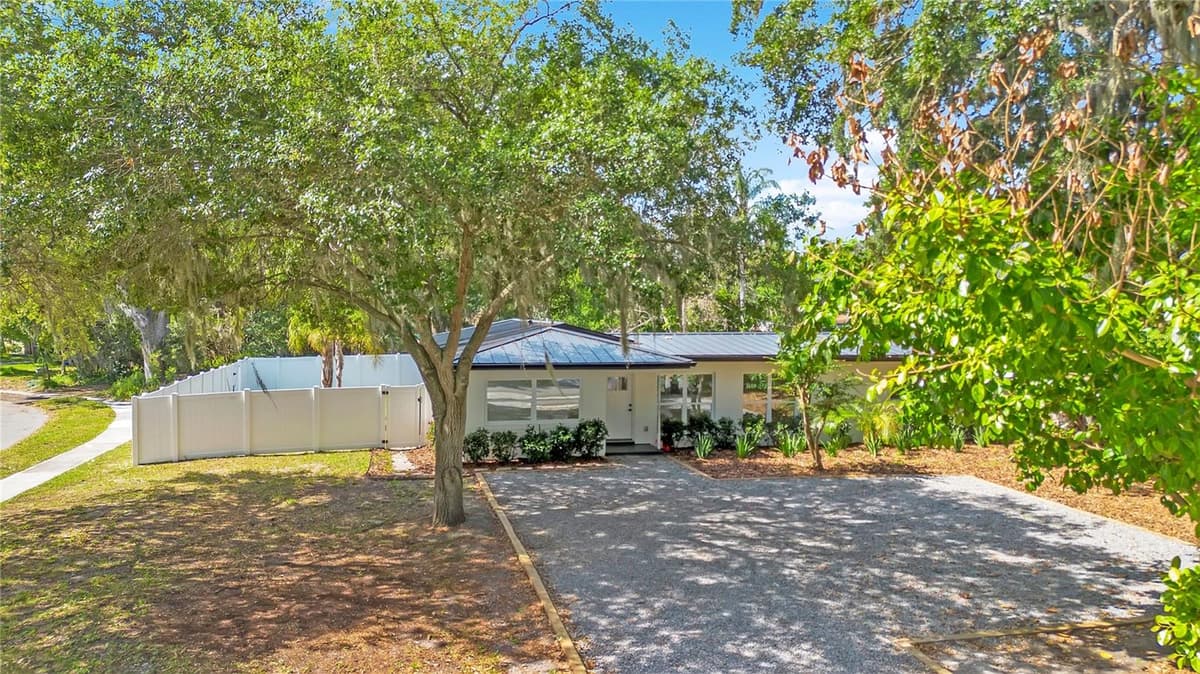 3212 INDIAN DRIVE — photo 40 of 50