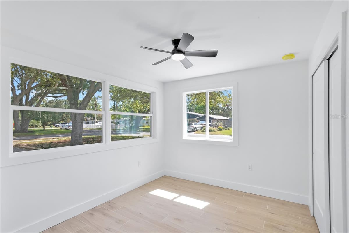 3212 INDIAN DRIVE — photo 6 of 50
