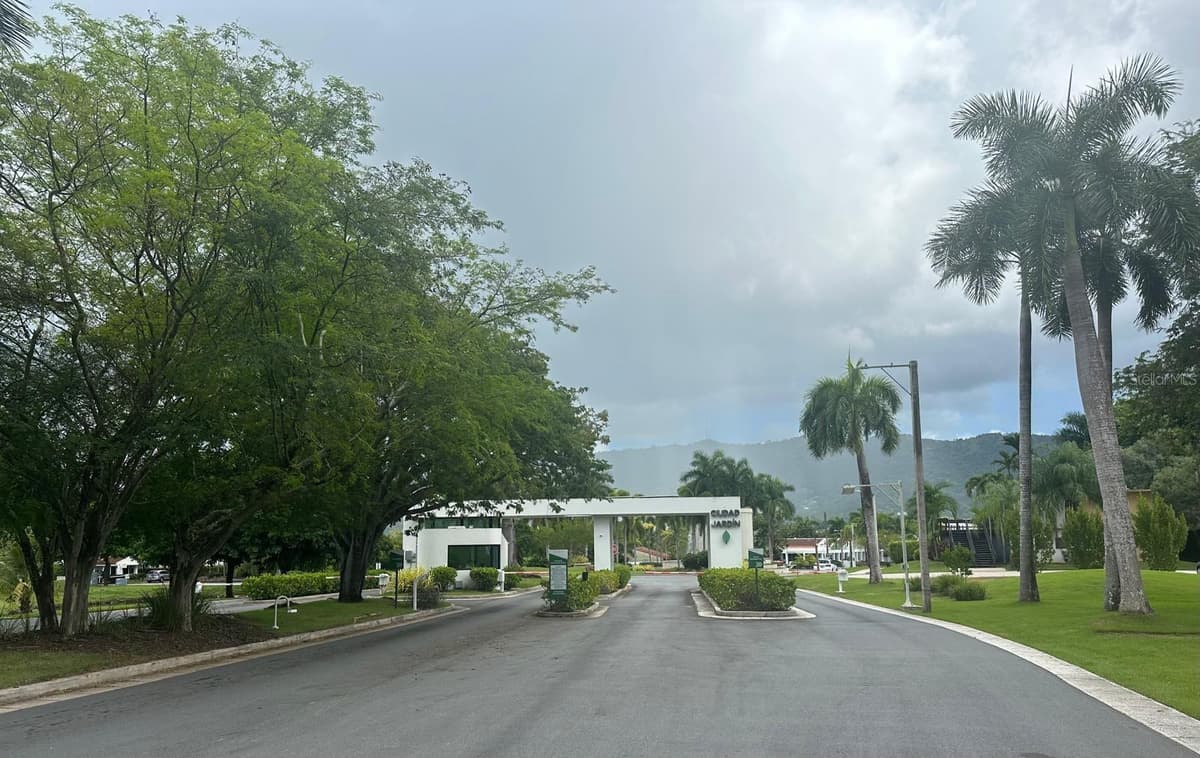 Urb Los Suenos CALLE CIELO — photo 20 of 23
