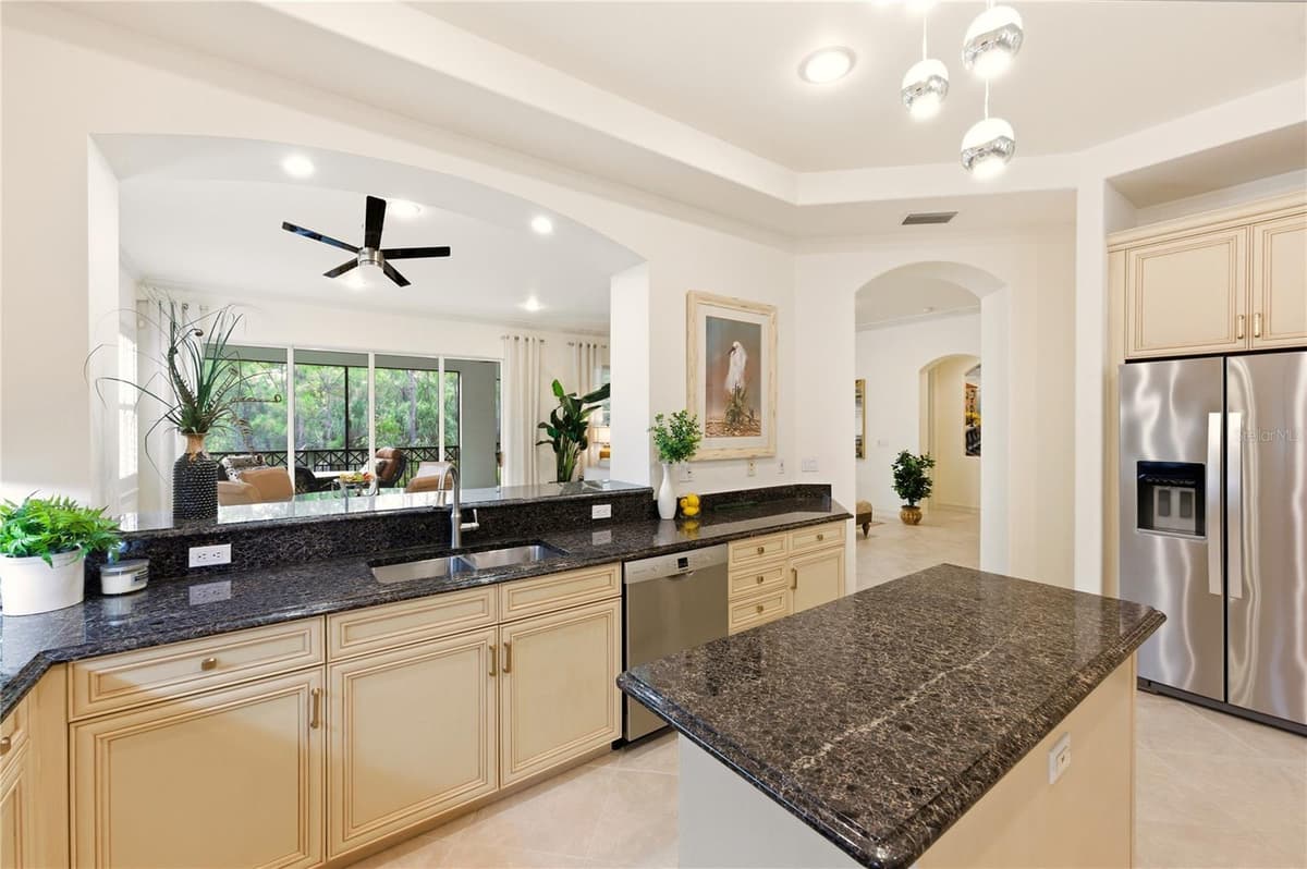 2843 TIBURON BOULEVARD — photo 22 of 45