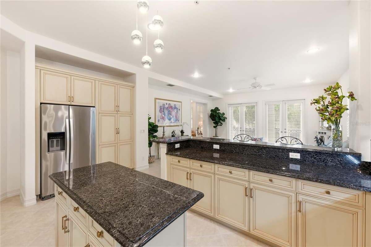 2843 TIBURON BOULEVARD — photo 23 of 45