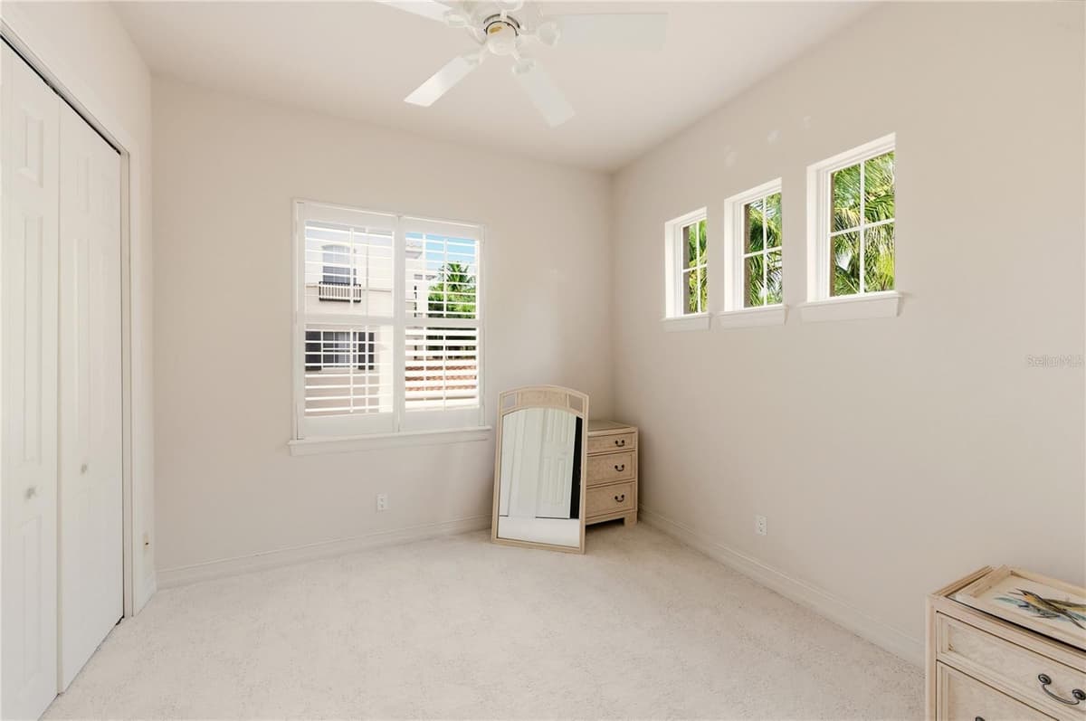 2843 TIBURON BOULEVARD — photo 34 of 45