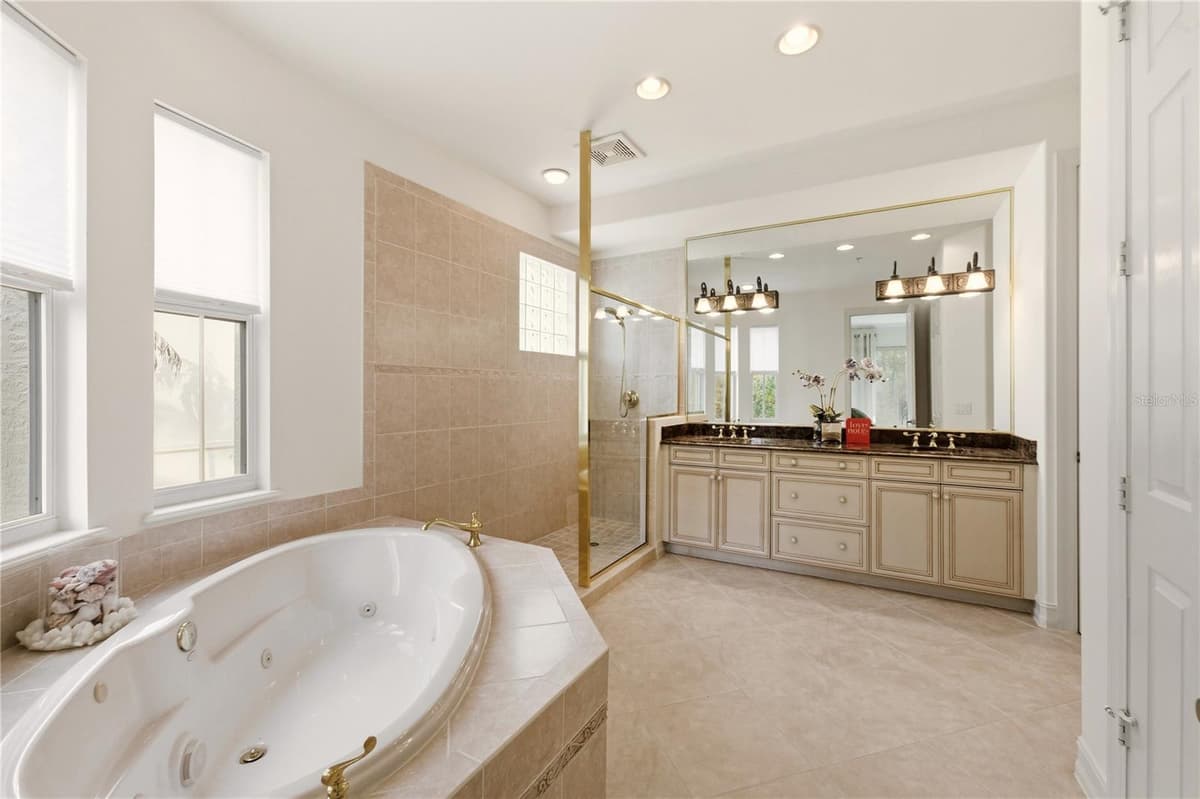 2843 TIBURON BOULEVARD — photo 28 of 45