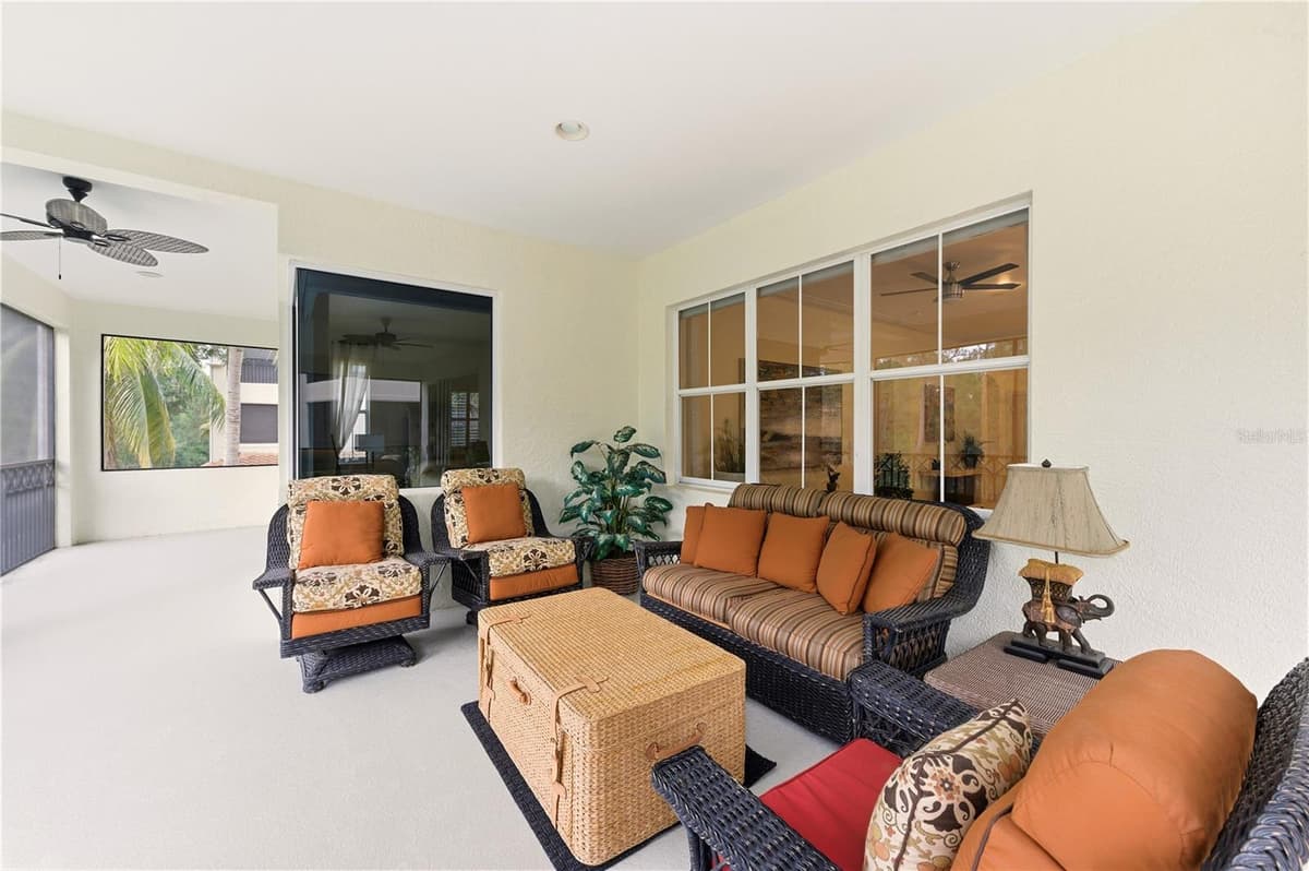 2843 TIBURON BOULEVARD — photo 13 of 45