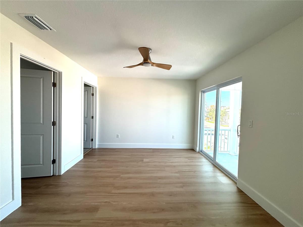 711 GULF BOULEVARD — photo 6 of 19