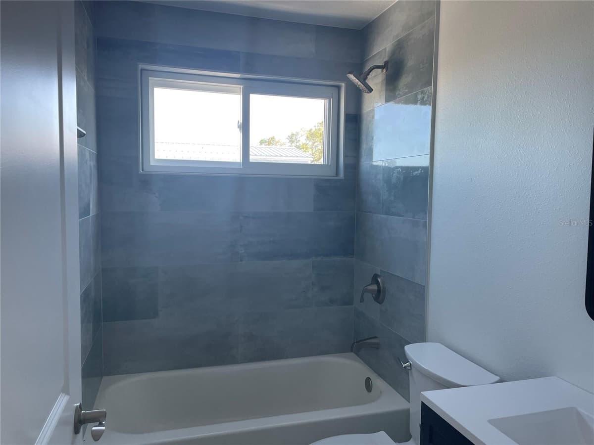 711 GULF BOULEVARD — photo 13 of 19