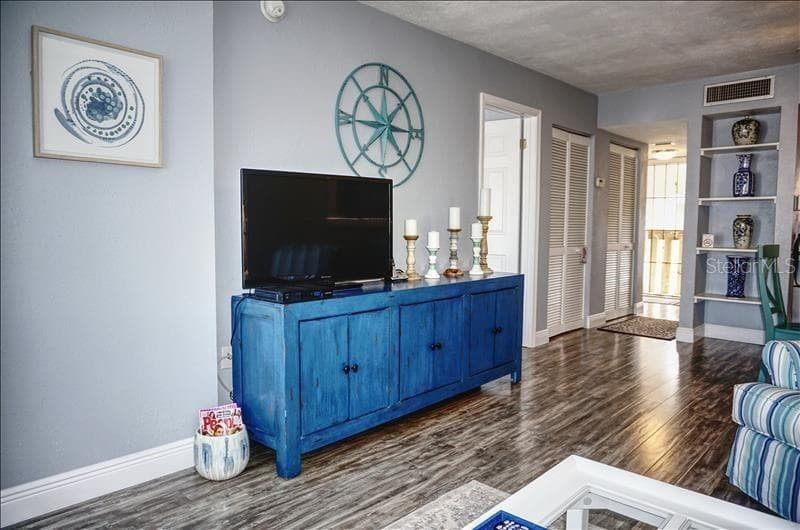 1801 GULF DRIVE — photo 5 of 27