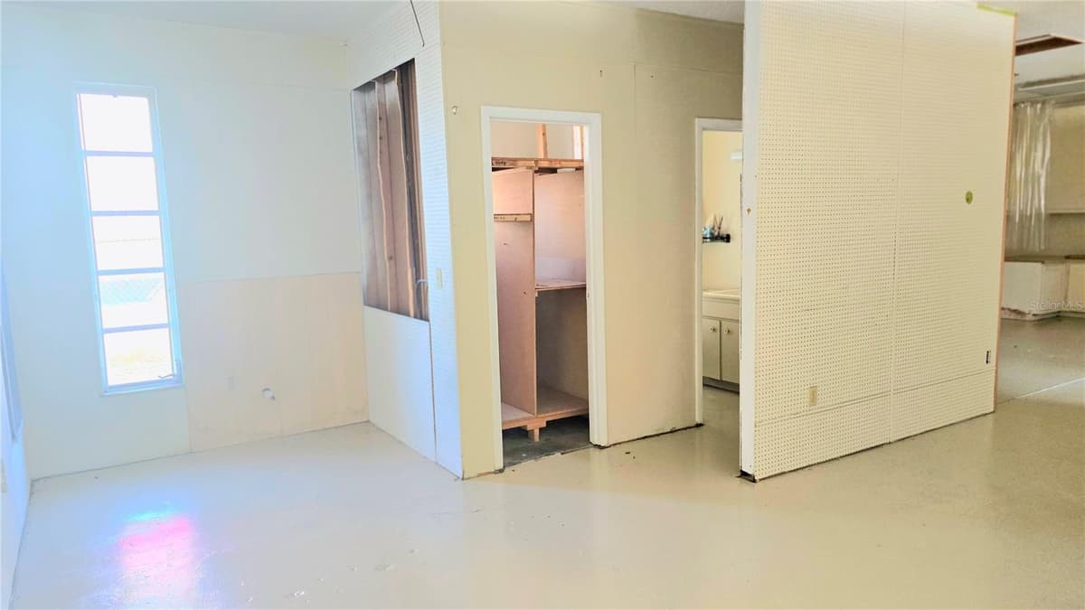 530 US-41-BYP — photo 12 of 25