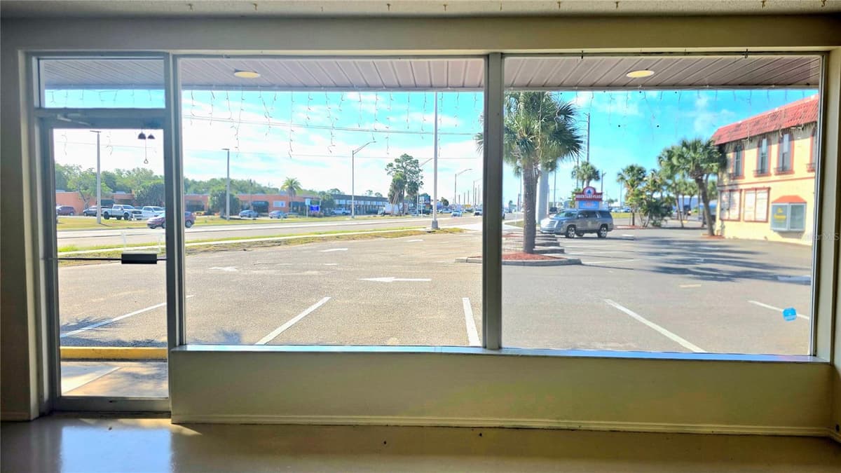 530 US-41-BYP — photo 8 of 25