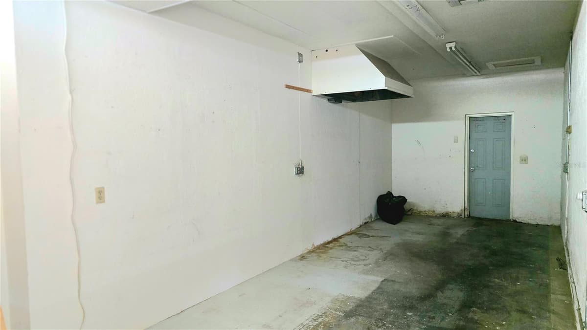 530 US-41-BYP — photo 10 of 25