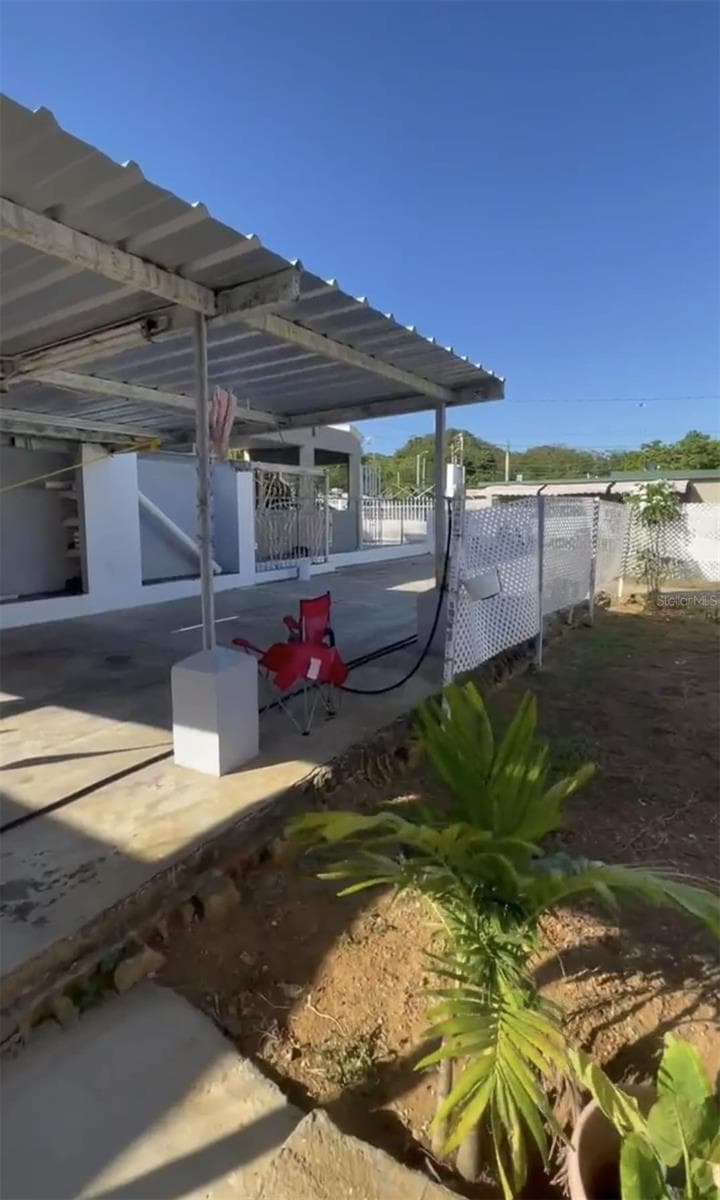 507 VICENTA ARROYO — photo 11 of 20