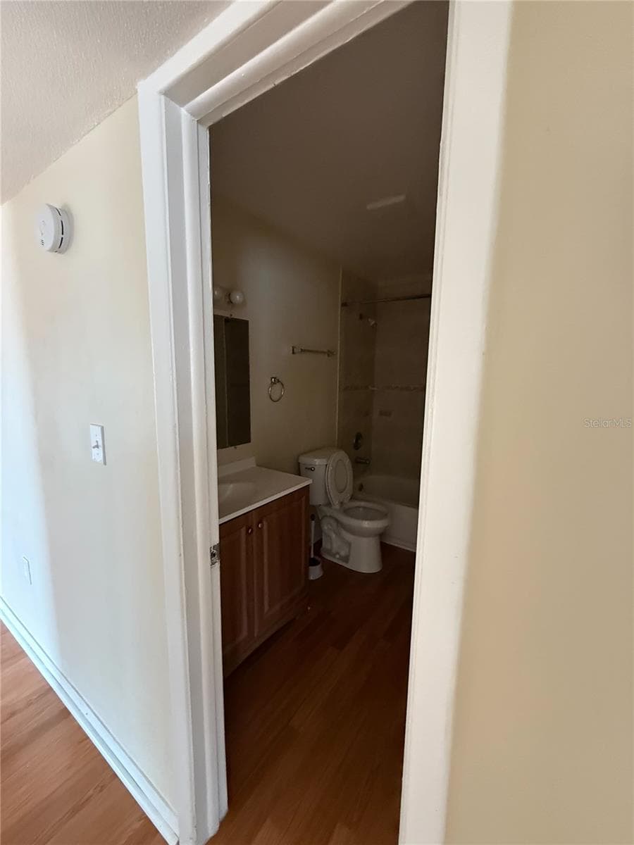 800 FISKE BOULEVARD — photo 3 of 7