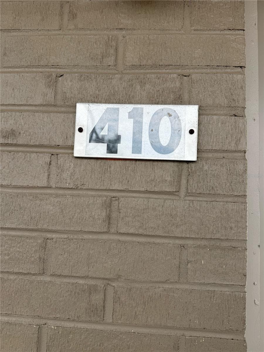 800 FISKE BOULEVARD — photo 2 of 7