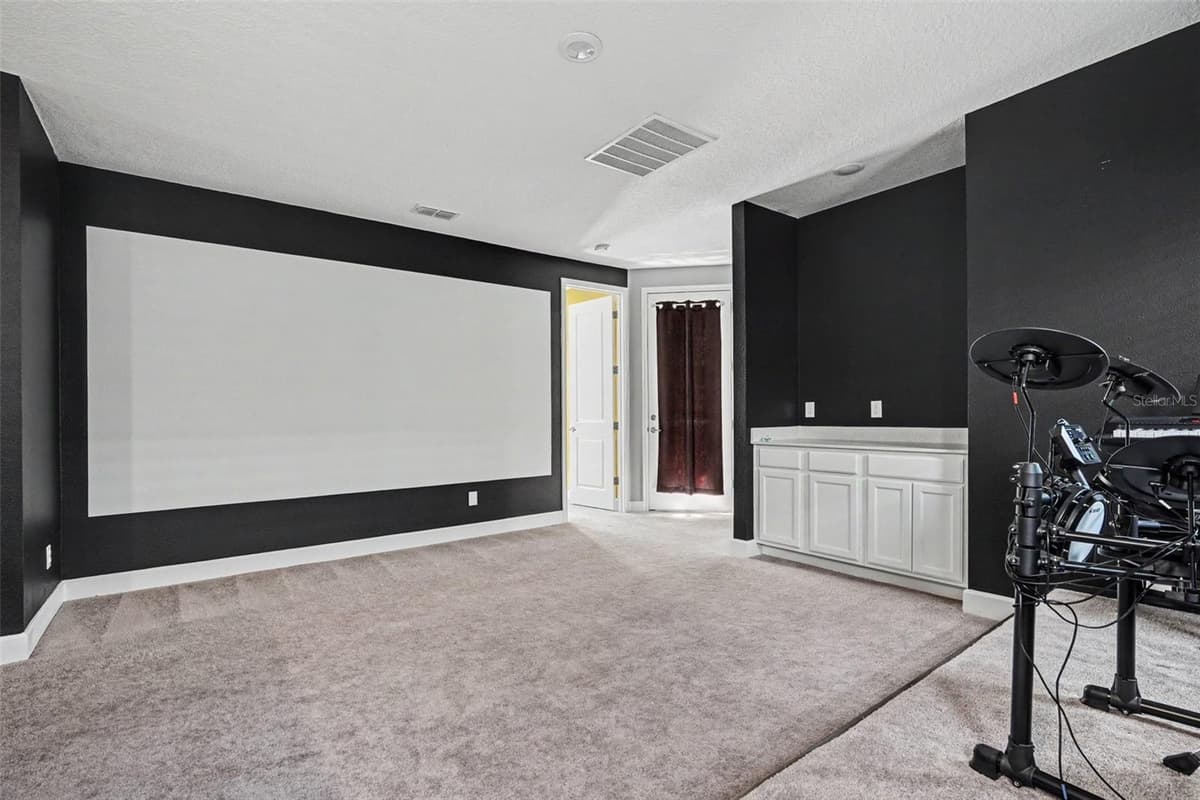 1432 REUNION BOULEVARD — photo 10 of 30