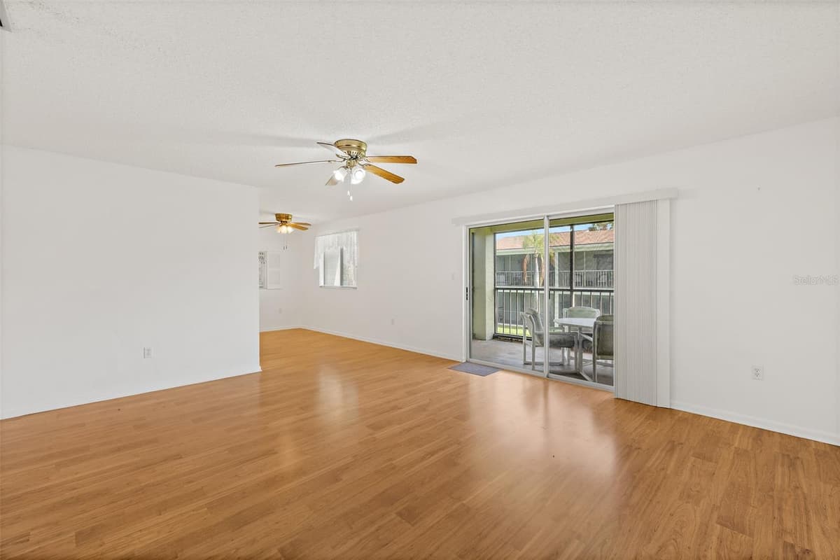 5801 ATLANTIC AVENUE — photo 5 of 39