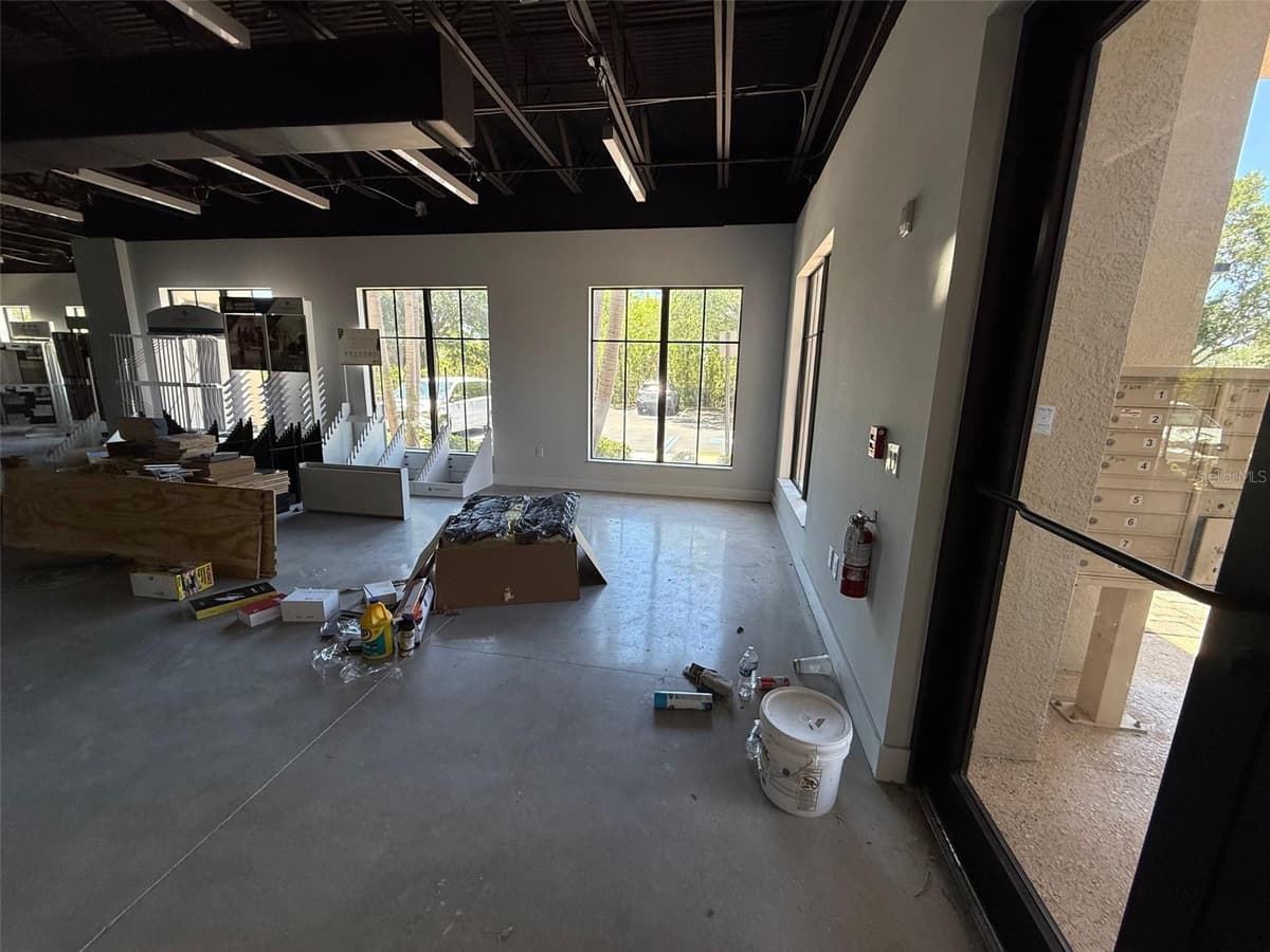 5920 PAN AMERICAN BOULEVARD — photo 2 of 13