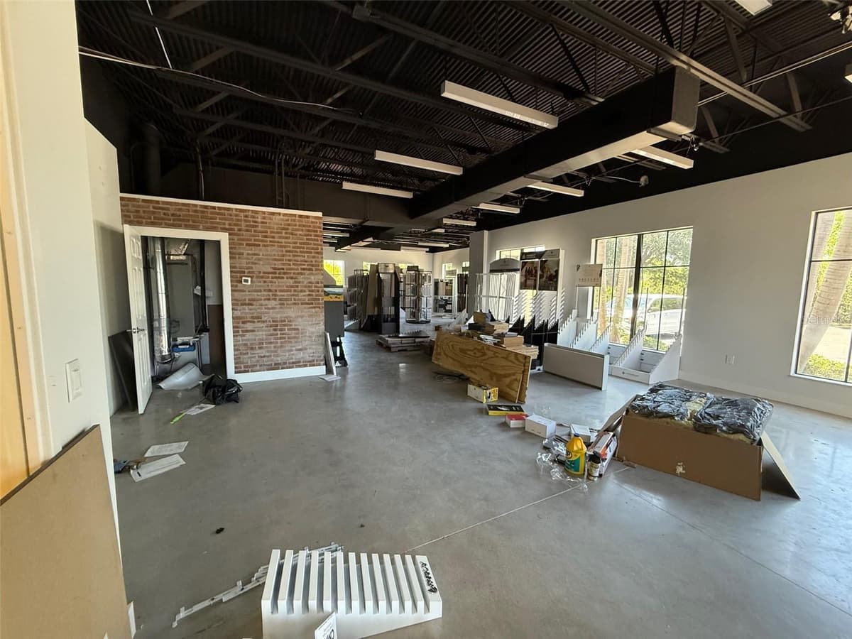 5920 PAN AMERICAN BOULEVARD — photo 1 of 13