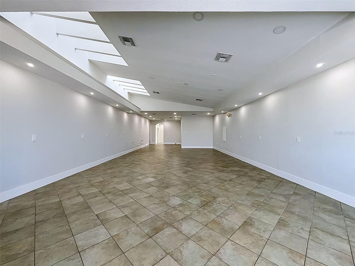 13414 US HIGHWAY 19 — photo 10 of 42