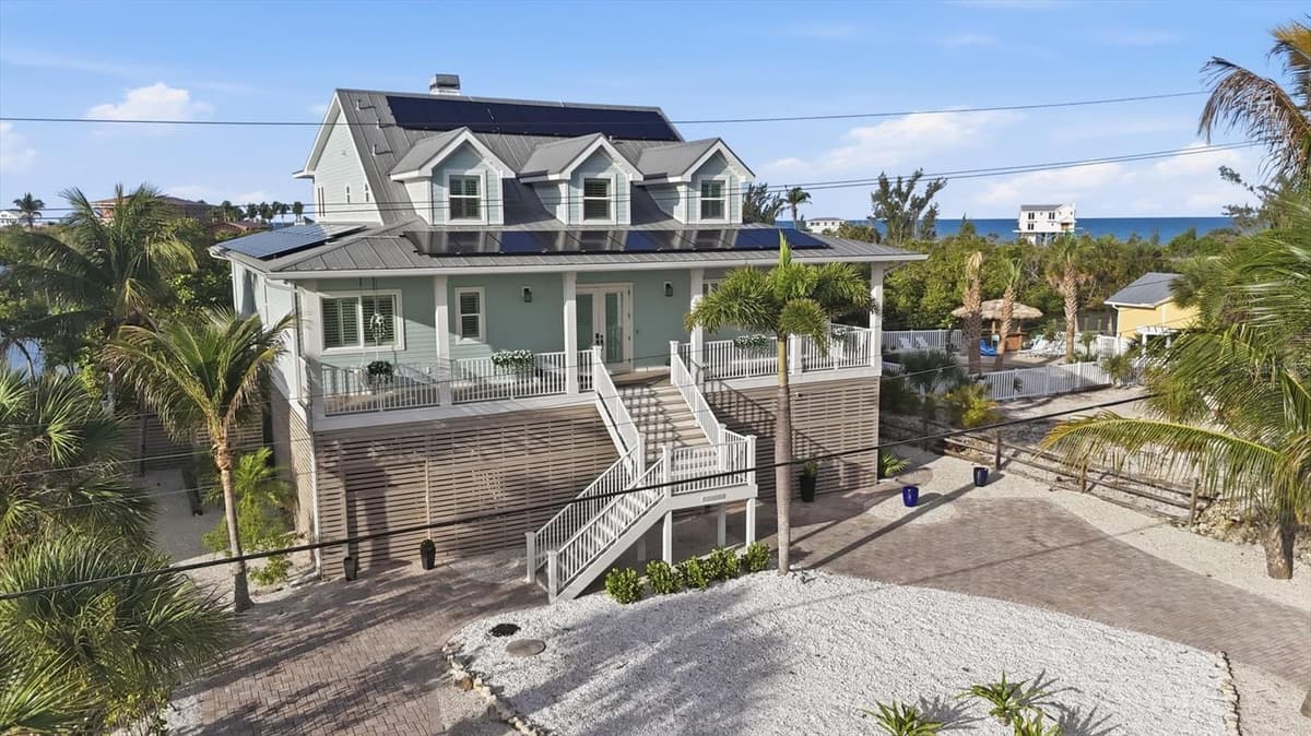 81 GULF BOULEVARD — photo 2 of 52