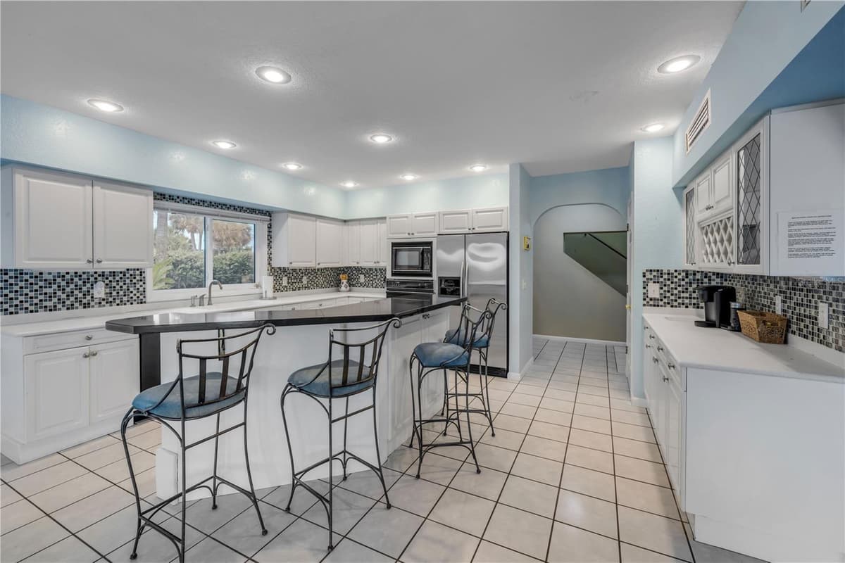 1707 BEACON STREET — photo 23 of 56