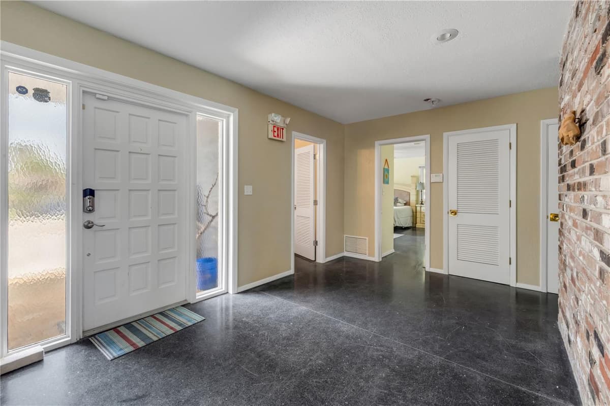 1707 BEACON STREET — photo 16 of 56