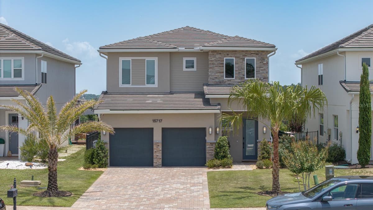 15717 VETTA DRIVE — photo 2 of 52
