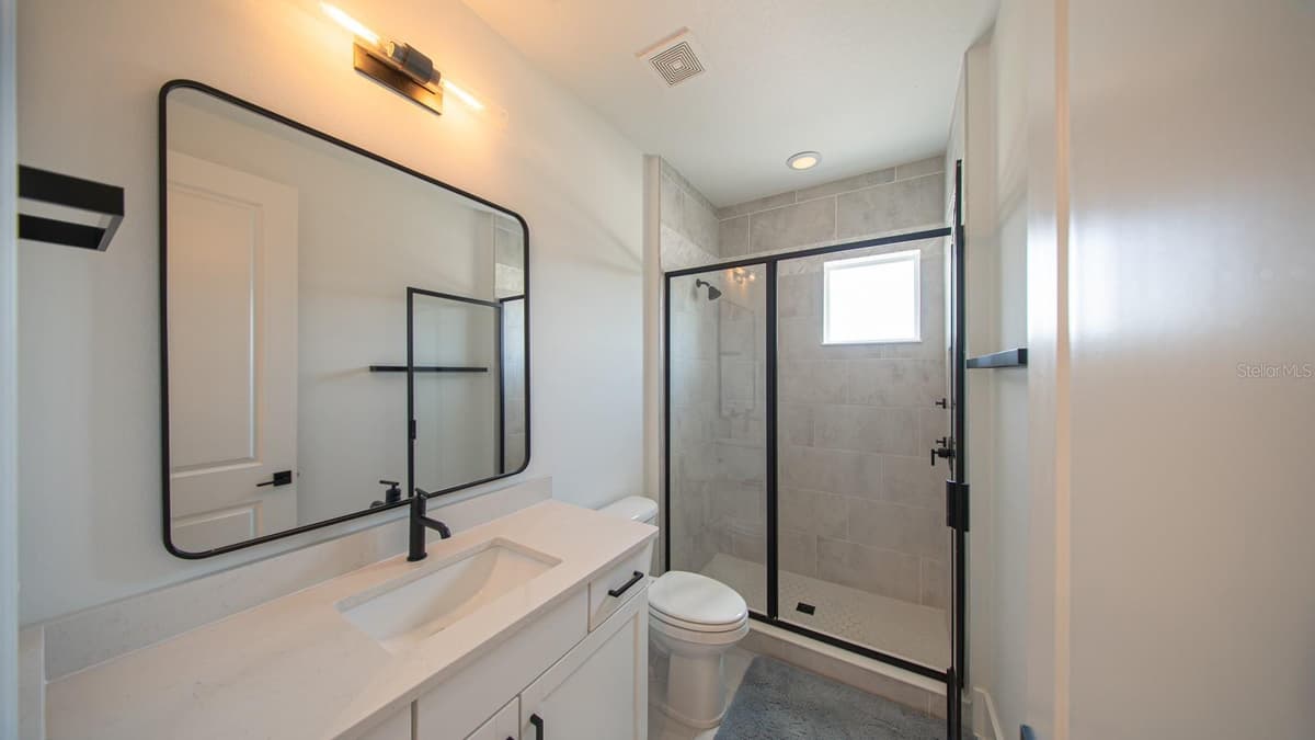 15717 VETTA DRIVE — photo 27 of 52