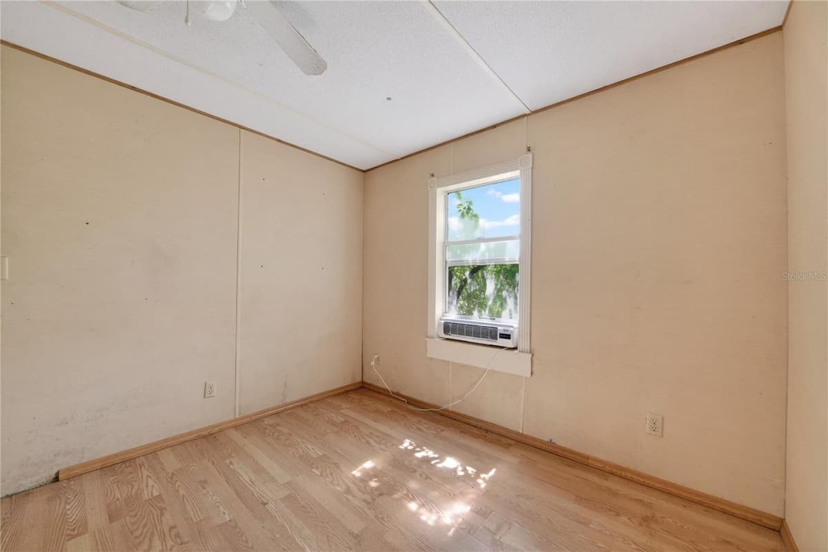 23000 TEX WHEELER AVENUE — photo 11 of 30