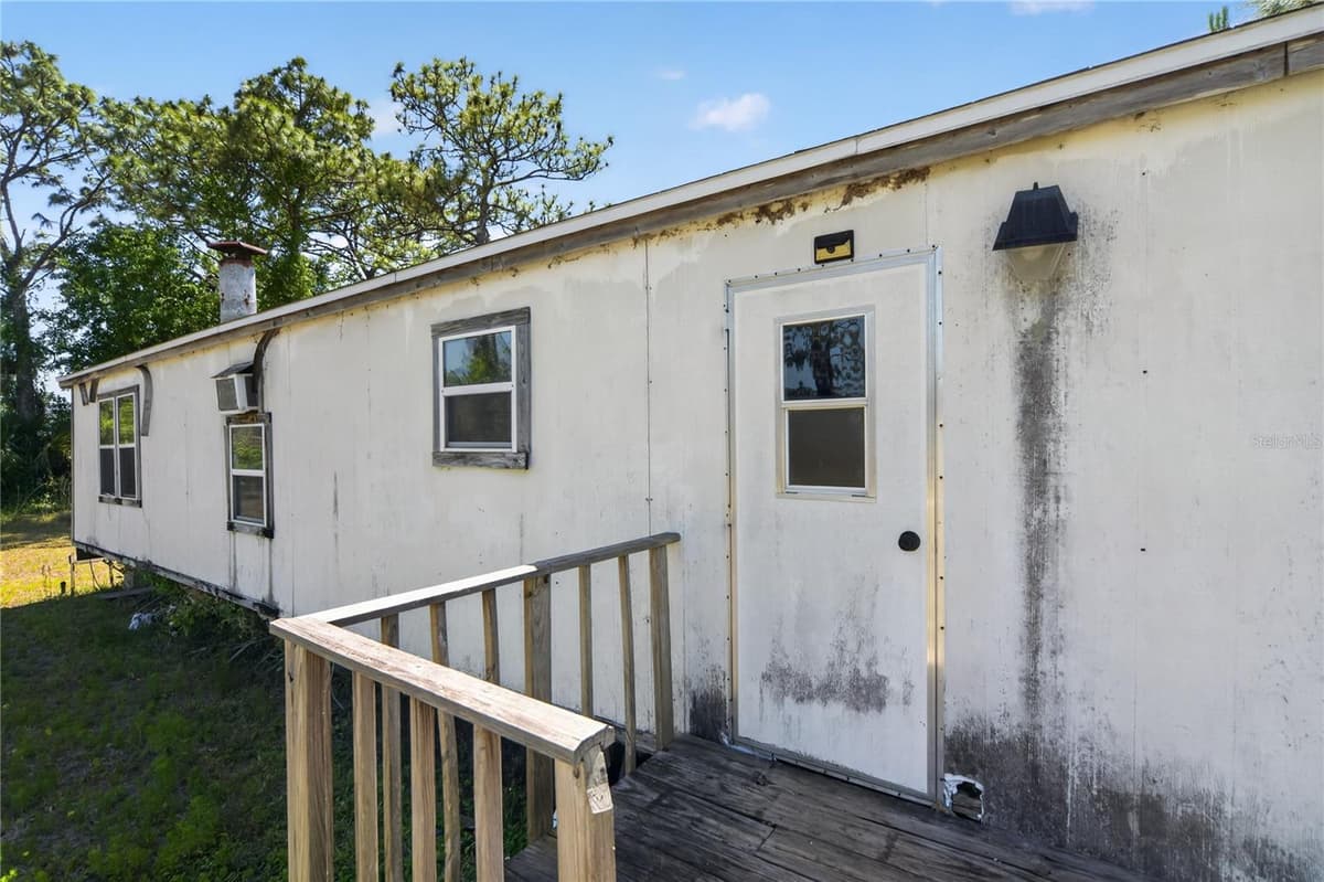 23000 TEX WHEELER AVENUE — photo 3 of 30
