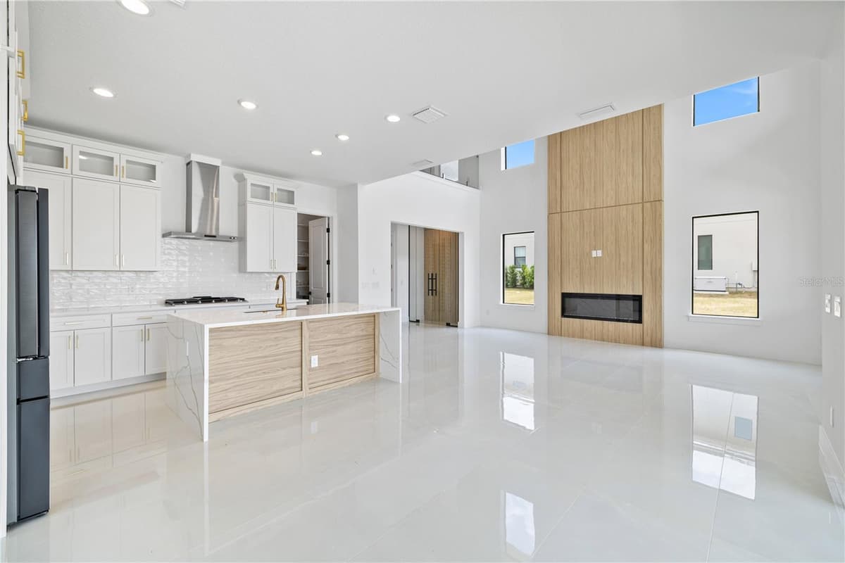 16229 RAVENNA COURT — photo 12 of 87
