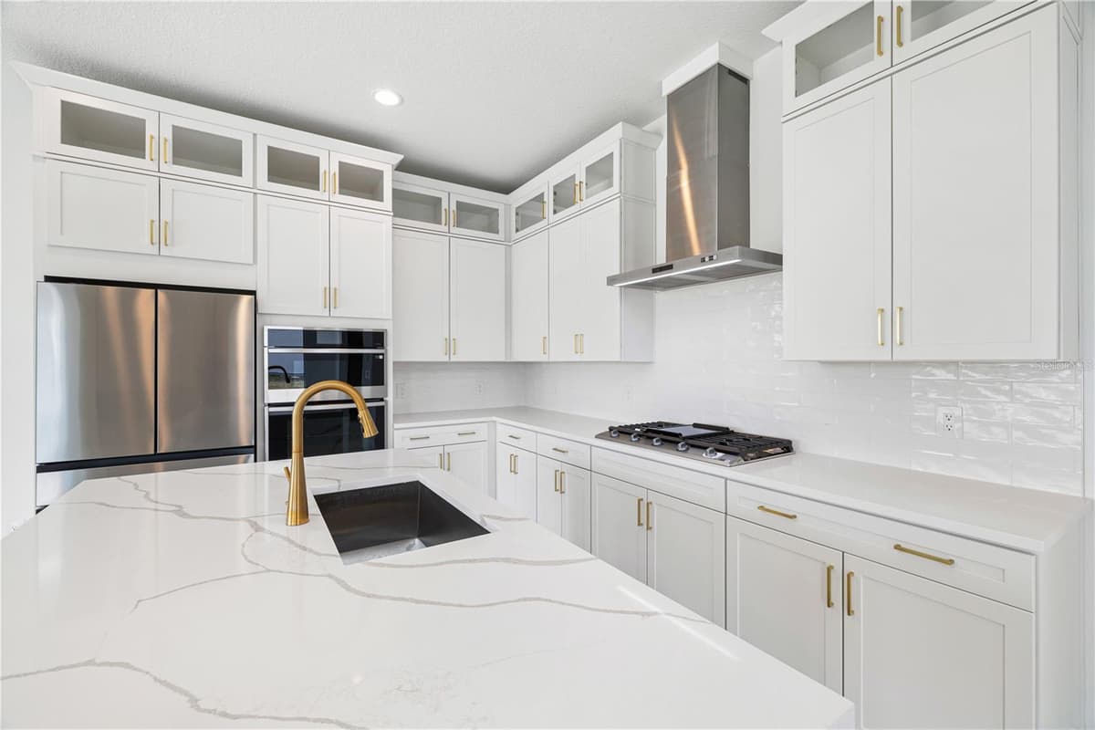 16229 RAVENNA COURT — photo 19 of 87