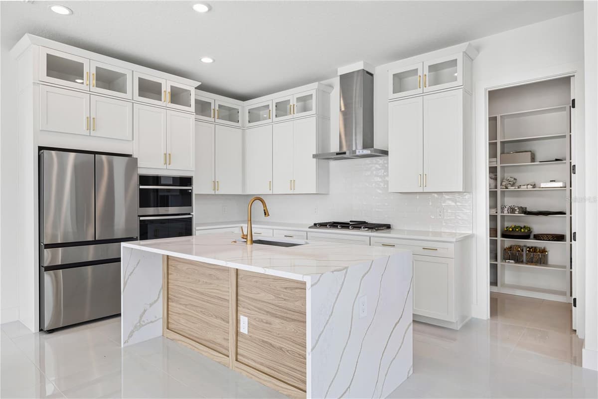 16229 RAVENNA COURT — photo 17 of 87