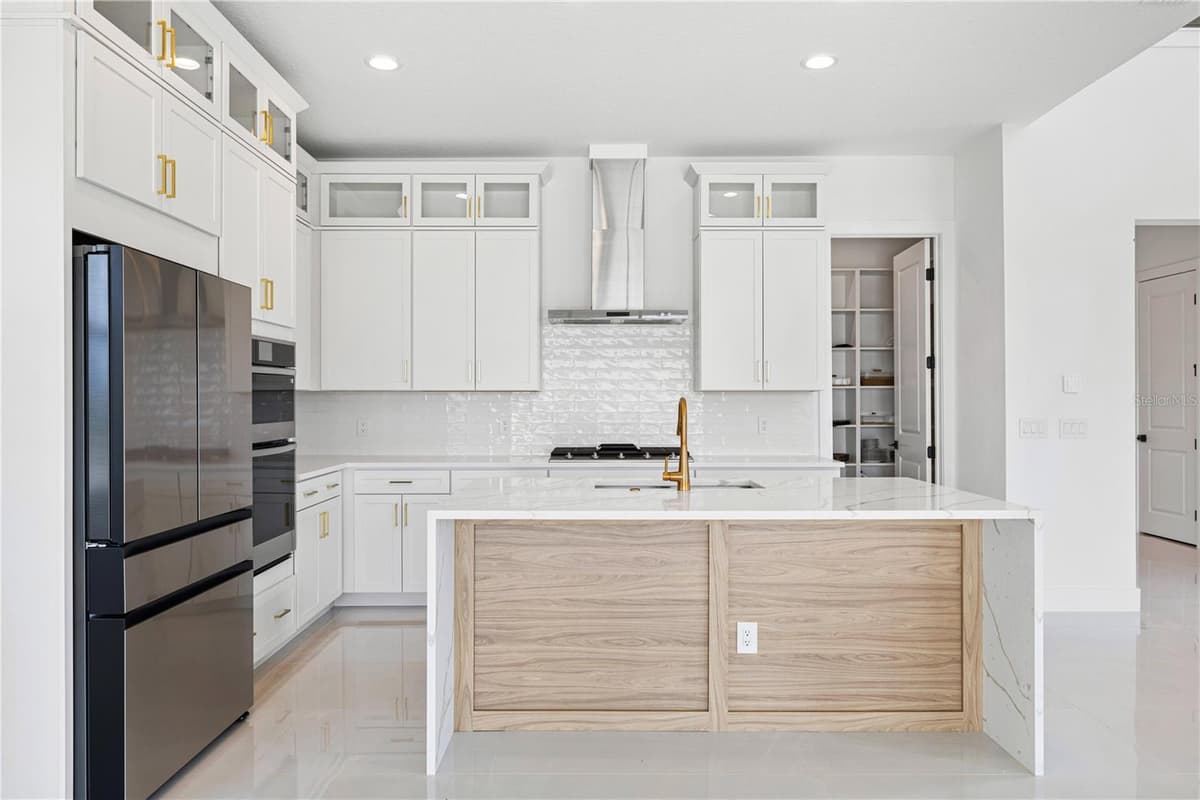 16229 RAVENNA COURT — photo 16 of 87