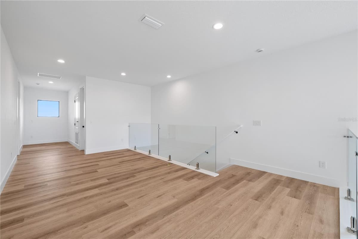 16229 RAVENNA COURT — photo 38 of 87