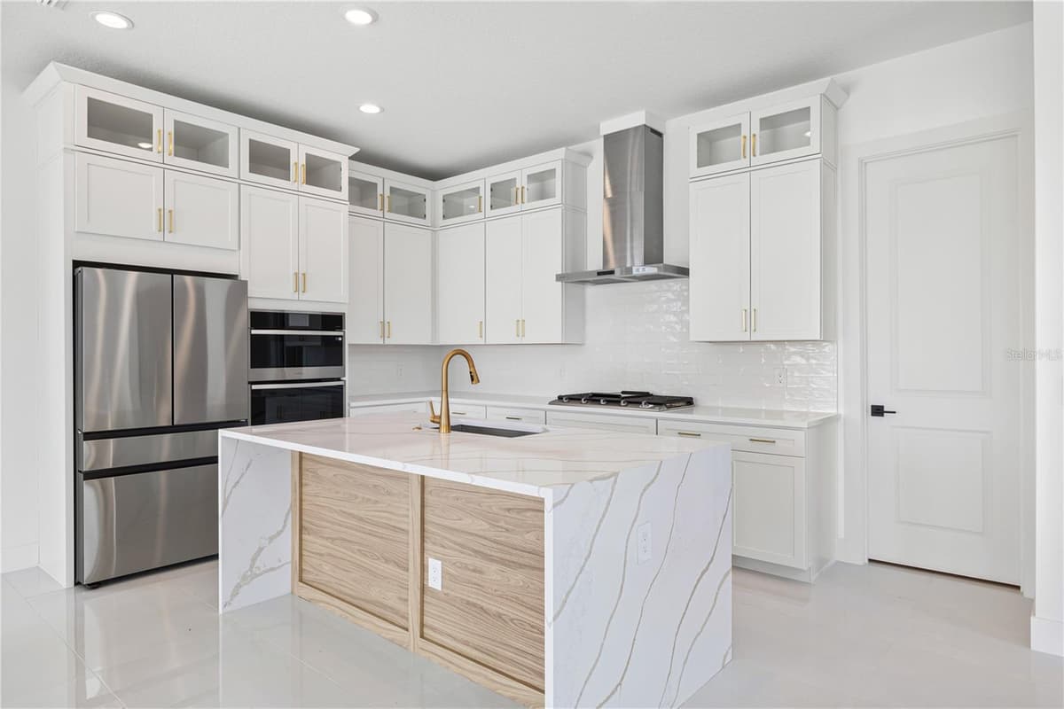16229 RAVENNA COURT — photo 18 of 87