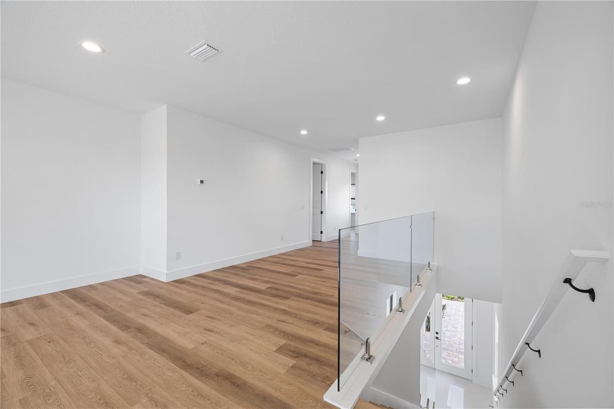 16229 RAVENNA COURT — photo 35 of 87